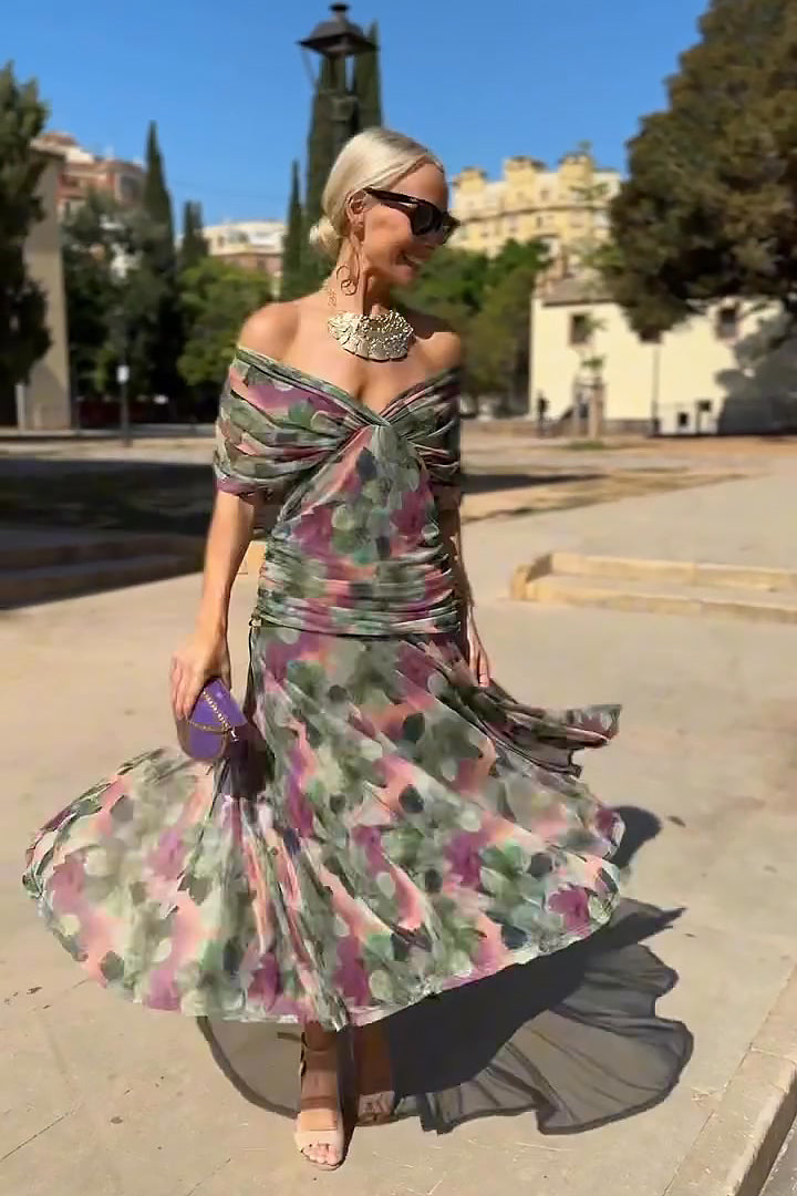 Emelia™ | Elegant V-Neck Maxi Dress